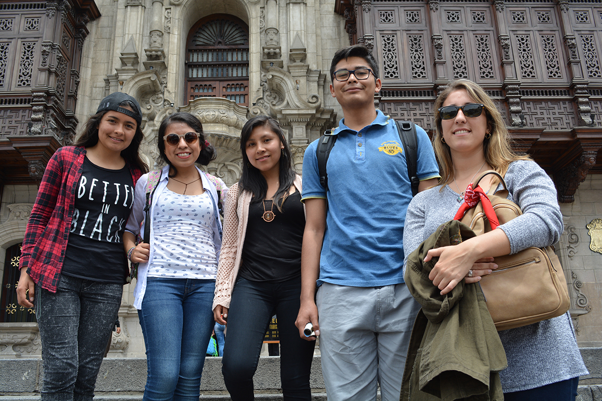 Estudiantes De Intercambio Académico Visitaron La Catedral De Lima Y El Palacio Arzobispal